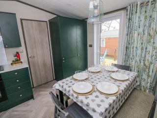 Oyster Lodge - Haverfordwest - 4