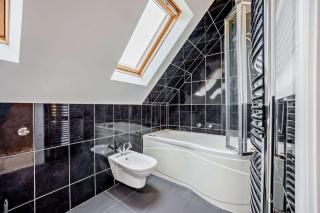 Beautiful 4-5 bedroom village house with rural views - Salford - 1