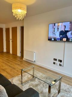 Elegant & Cozy, Gold Decor Apartment, B1 - Birmingham - 3