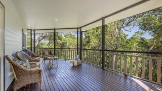Treetop Retreat - Yamba - 9