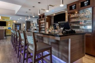 Best Western Plus Dartmouth Hotel & Suites - 1