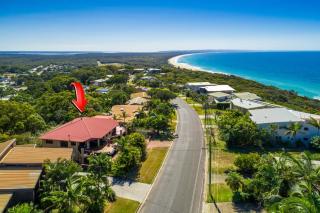Sharon Lee 2 - Rainbow Beach - 9