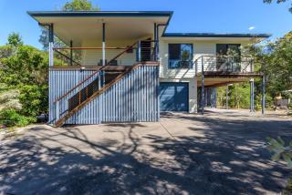 Mortimer - Rainbow Beach - 8