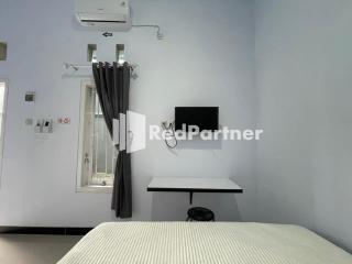 N3 Syariah near Stasiun Tegal Mitra RedDoorz - 2