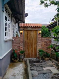 Rumah Tamu Firdaus - 8