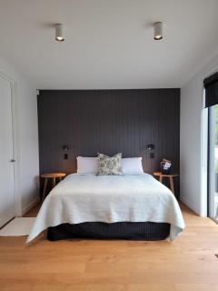 Pisa House Lakefront Boutique B&B - Cromwell - 4