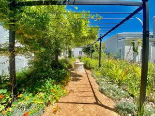 Banhoek Corner Guesthouse - Stellenbosch - 6