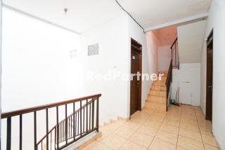 Bright Residence near ITC Mangga Dua Mitra RedDoorz - 2