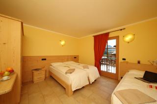 Sole Ski in- Ski out Mt 50 - Happy Rentals - Livigno - 3