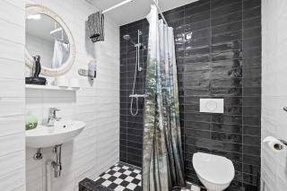 Acco Guesthouse - Akureyri - 6