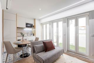 Urban House by LovelyStay - 1