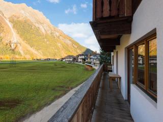 Large farmhouse only 8 km from Sölden - Längenfeld - 8