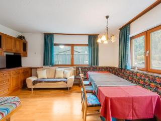 Large farmhouse only 8 km from Sölden - Längenfeld - 1