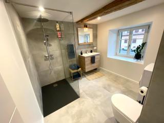 Gîte au cœur des remparts-parking facile - 8