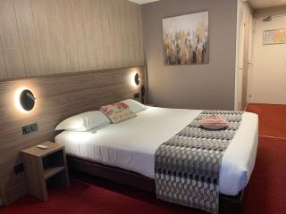 Logis Hotel Le Lac - Embrun - 4