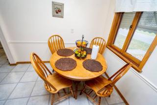 Cozy 5BR St Paul Home with Fireplace & Free Parking - 8