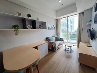1 BR Apartment Near Shopping Malls - Jacarta - 9