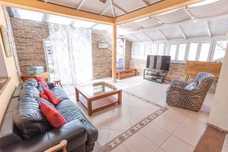 Nice 3 Bedroom Villa in El Duque - 6