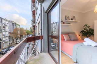 Enjoy Bonfim Central 2BR Renovated Apartment by LovelyStay - Porto - 4