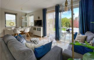 3 Bedroom Cozy Home In Tzummarum - 7