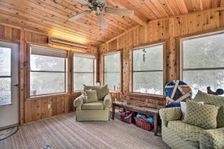 Cabin Getaway with Private Dock, Walk to Trail! - Nevis - 1