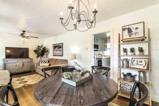 Cozy Farmhouse-Style Cottage by Mighty 5 Ntl Parks - Circleville - 4