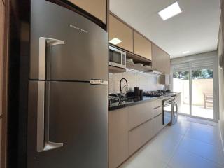 Apartamento 2 dorm e VARANDA a 3 QD RUA COBERTA - 8