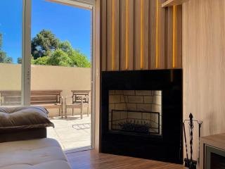 Apartamento 2 dorm e VARANDA a 3 QD RUA COBERTA - 1