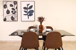 Elite LUX Holiday Homes - Spacious One Bedroom Apartment Direct Metro Access in Al Furjan Dubai - 1