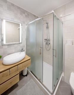 Chop Old House Hotel - Velika Gorica - 9
