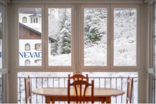 Al lado de Plaza con piscina climatizada - Sierra Nevada - 9