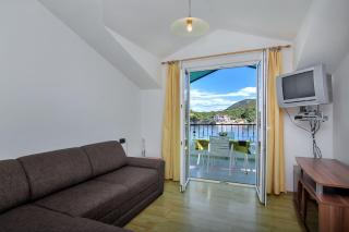 Apartment and Rooms Nikola - Zastražišće - 6