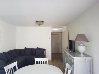 2 Pièces avec Balcon et Terrasse - Plage à 50m - Clim, WiFi, Parking - FR-1-466A-17 - Saint-Raphaël - 9
