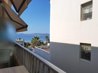 Studio climatisé proche plage et commerces, balcon, parking, linge et wifi disponibles - FR-1-466A-40 - Saint-Raphaël - 0