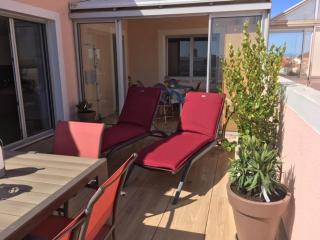 Appartement lumineux avec grande terrasse, fibre et garage - FR-1-197-522 - Les Sables-dʼOlonne - 2