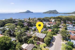 5 Gretel Lodge 1 Gretel Cl family friendly unit close to the water - 5