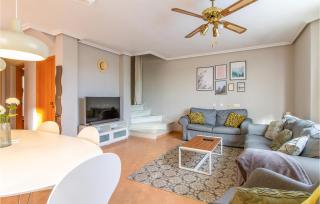 3 Bedroom Cozy Home In Orihuela - Orihuela - 6