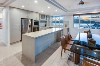 Yacht Harbour Tower 2, Hamilton Island - Million Dollar Views, Buggy & Valet Service - Hamilton Island - 1