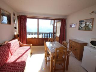 Studio cabine 4 pers, 300m des pistes, balcon, parking, animaux ok - Auris en Oisans - FR-1-297-25 - Auris - 0