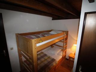 Studio mezzanine cabine - 5 pers, à 400m des pistes avec parking, animaux admis - FR-1-297-60 - Auris - 5