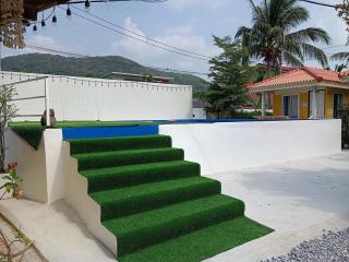 Pooma Resort - Chao Lao Beach - 1