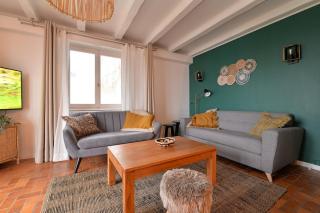 A l'Oree du Bois - 1