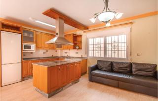 5 Bedroom Amazing Home In Cartagena - Cartagena - 4