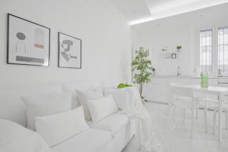 CONT36 -Total White- Esclusive - Milan - 4