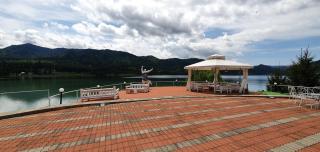 Vila Franceză - Cazare cu jacuzzi pe malul lacului Colibița - Colibiţa - 4