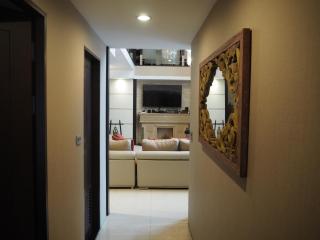 Custom Design Loft With City Views And Rooftop Pool - Makkasan - 1