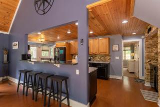Creekside Cabin at Linville Land Harbor - Newland - 1