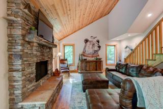 Paws A While - Blowing Rock - 7