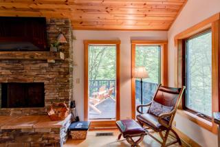Paws A While - Blowing Rock - 2