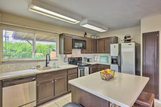 Poolside Oasis in Glendale with Desert Surroundings! - Glendale - 4